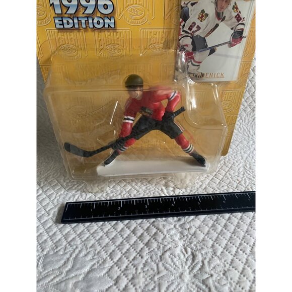 Starting Lineup 1996 NHL Hockey Jeremy Roenick Chicago Blackhawks Action Figure - Picture 6 of 9